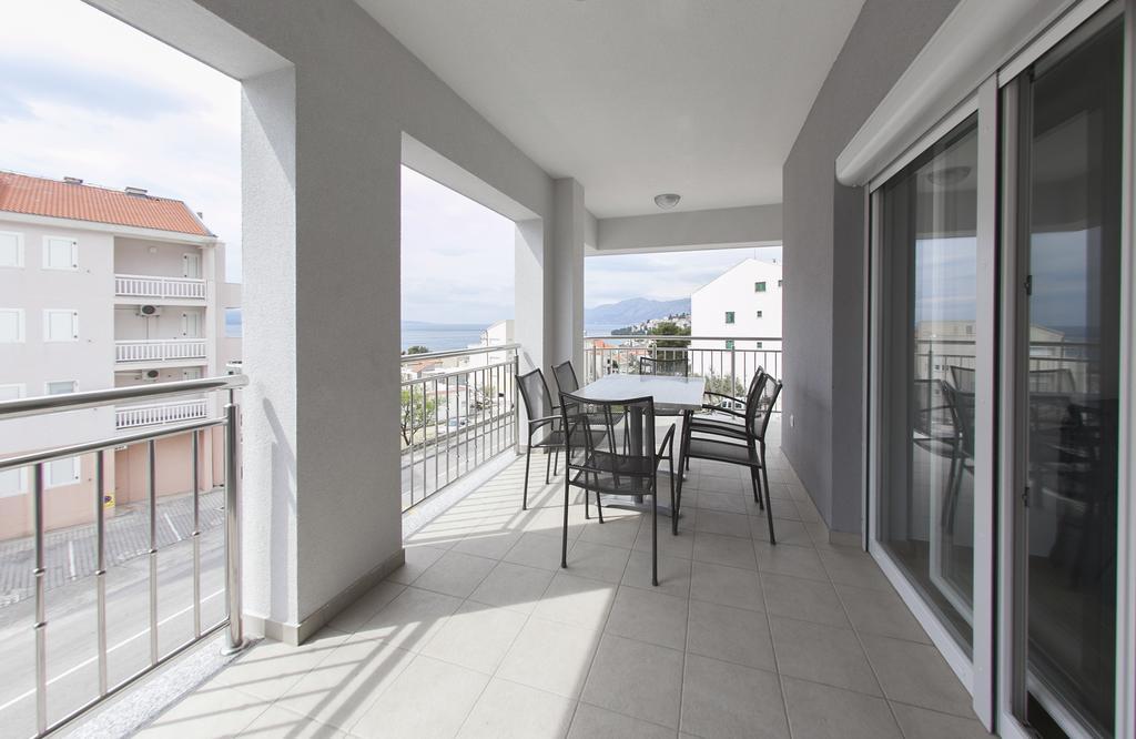 Apartments Villa Klara Baška Voda Exterior foto